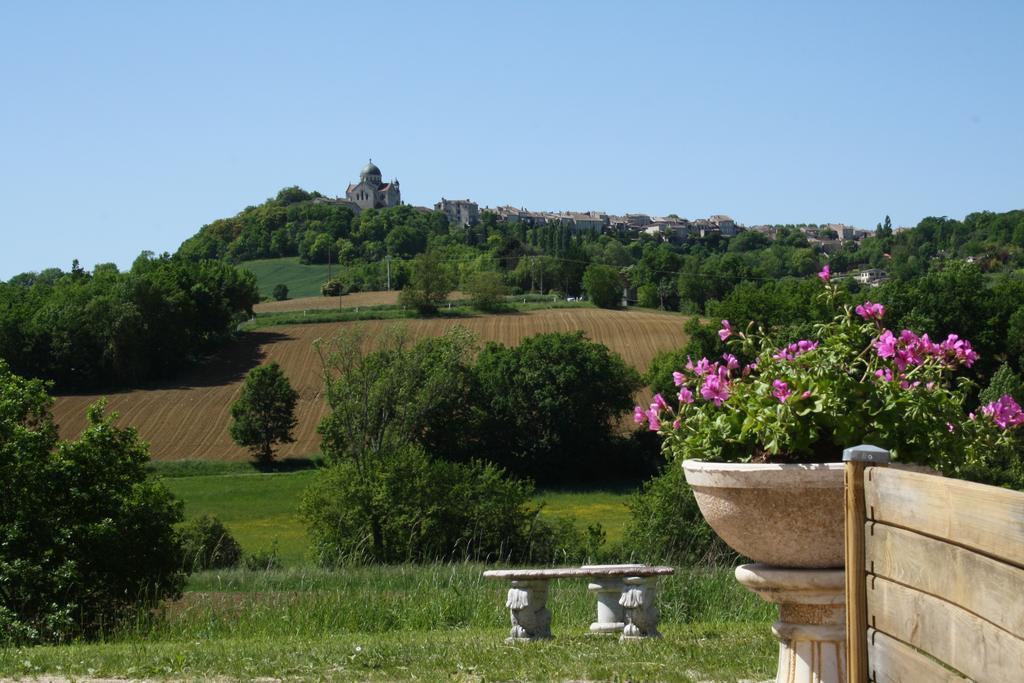Bed and Breakfast La Perle Du Lot Castelnau-Montratier Exterior foto