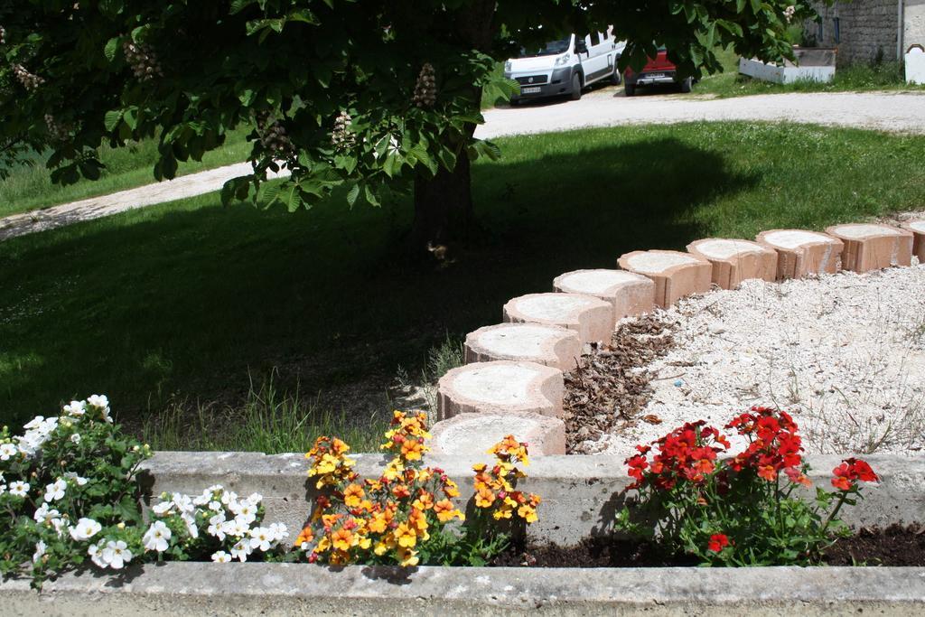 Bed and Breakfast La Perle Du Lot Castelnau-Montratier Exterior foto