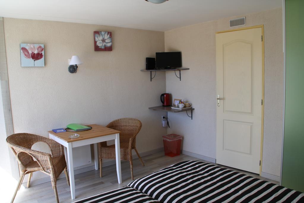 Bed and Breakfast La Perle Du Lot Castelnau-Montratier Exterior foto